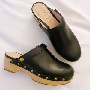J. Crew Convertible Strap Clogs Black Leather Size 6.5